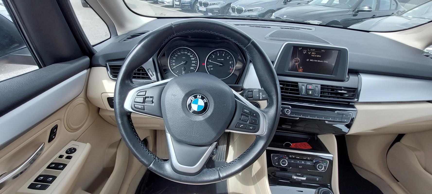 Intérieur extérieur BMW SERIE 2 ACTIVE TOURER BEIGE CLAIR 