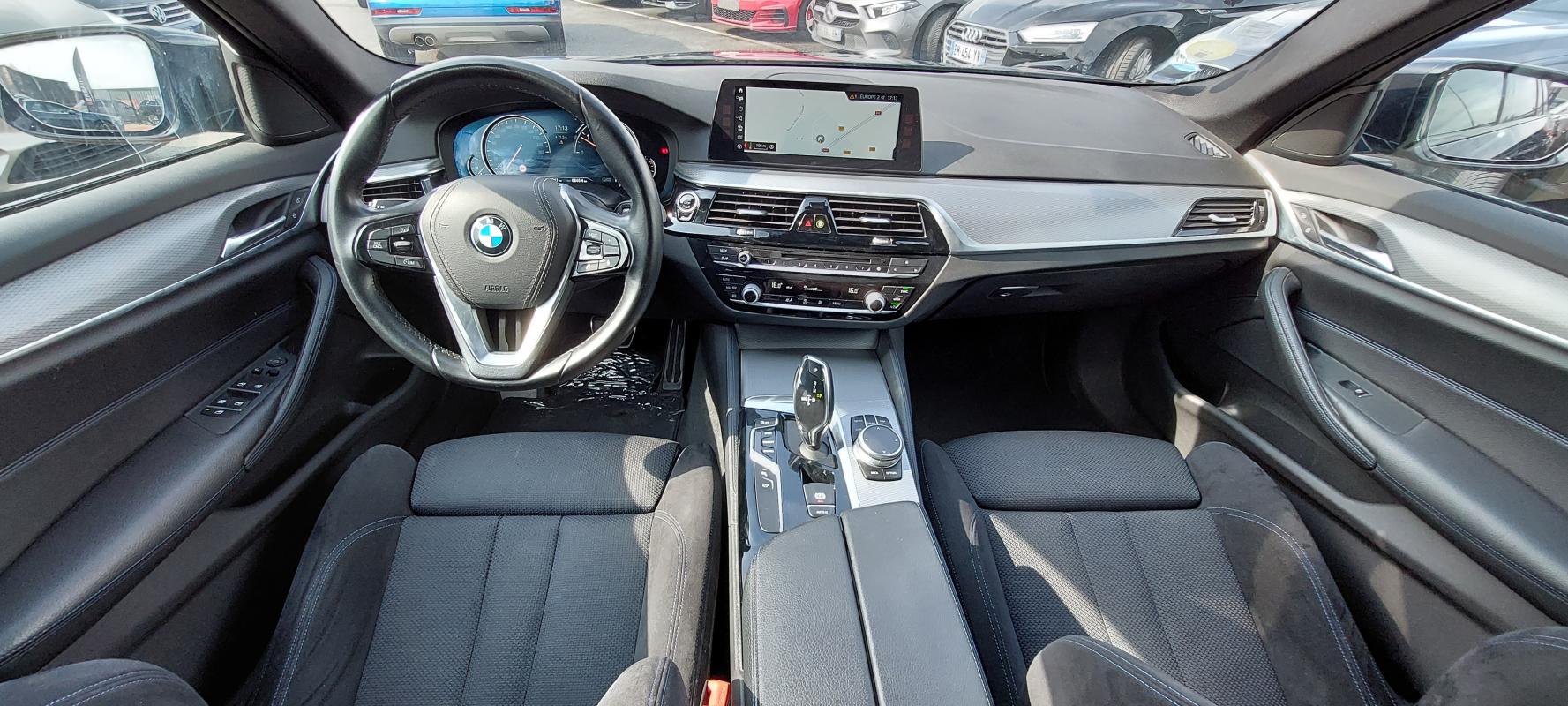 Intérieur extérieur BMW SERIE 5 TOURING NOIR CARBONE 