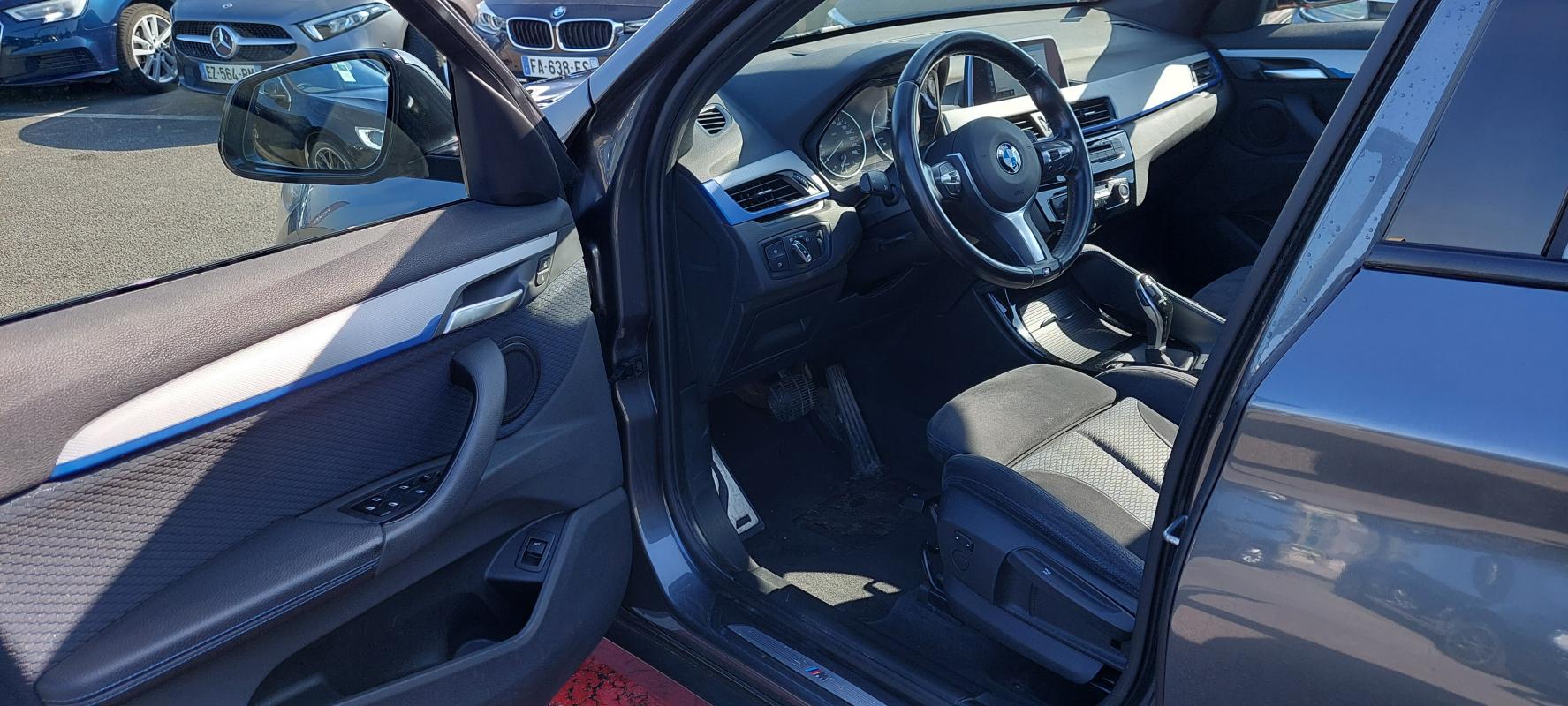 Intérieur extérieur BMW X1 GRIS MINERAL 